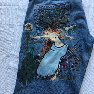 True Religion Embroidered Jeans - 28